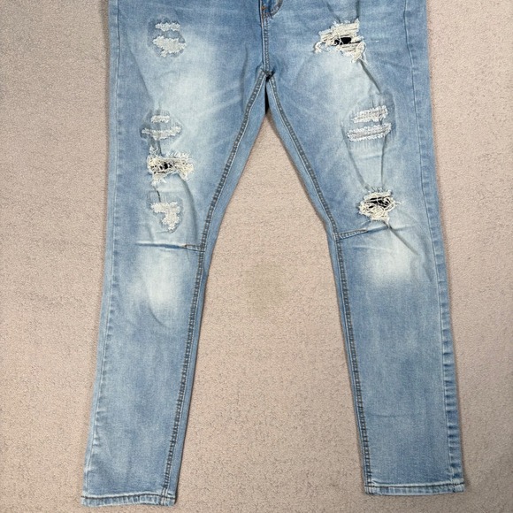 Riot Empire Jeans Men Fit 38x30 Slim Tapered Fit Light Wash Distressed Denim Y2K - Picture 6 of 12